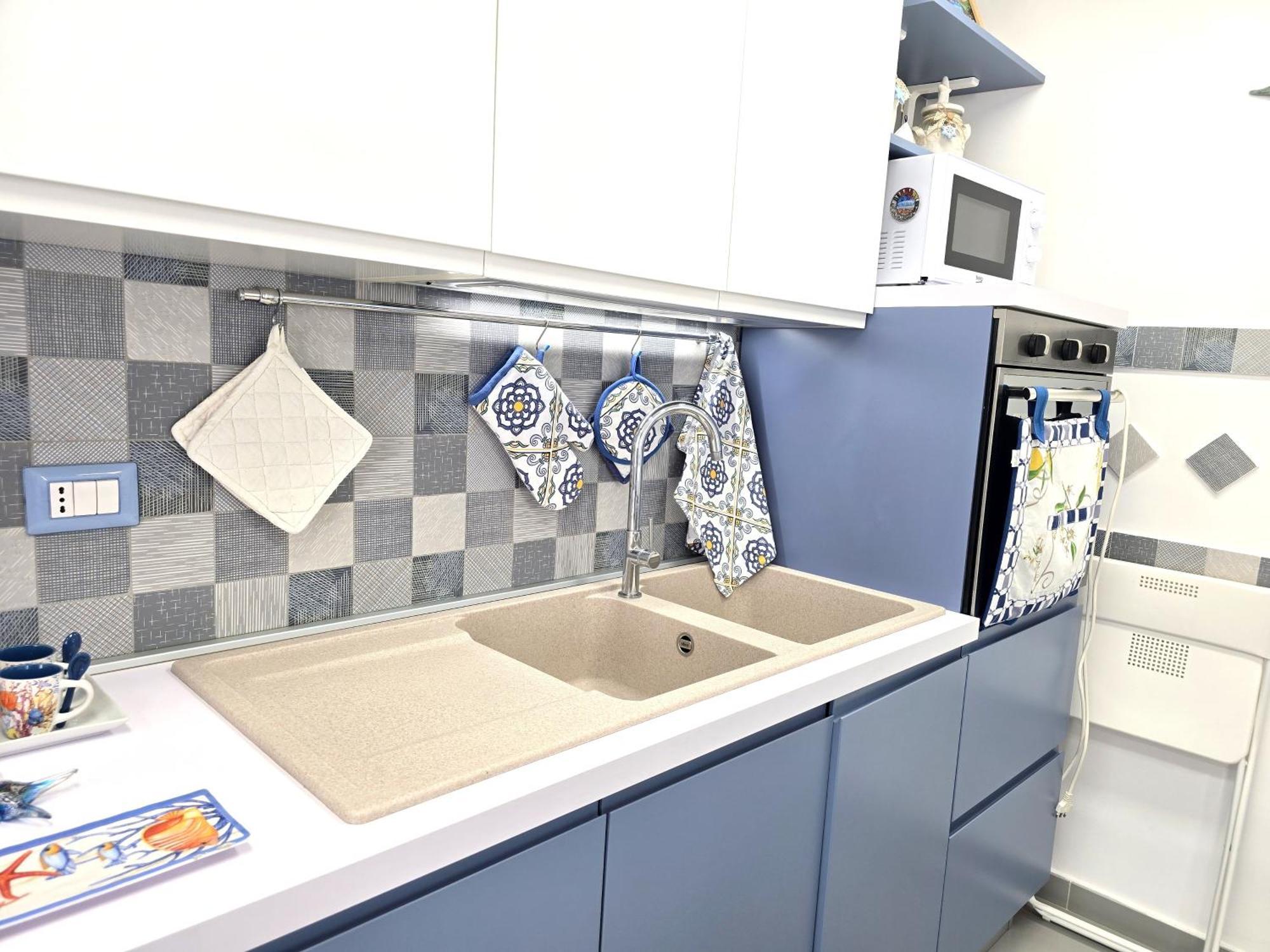 Starview Apartment - Comfy Apt By The Center Віко-Екуенсе Екстер'єр фото